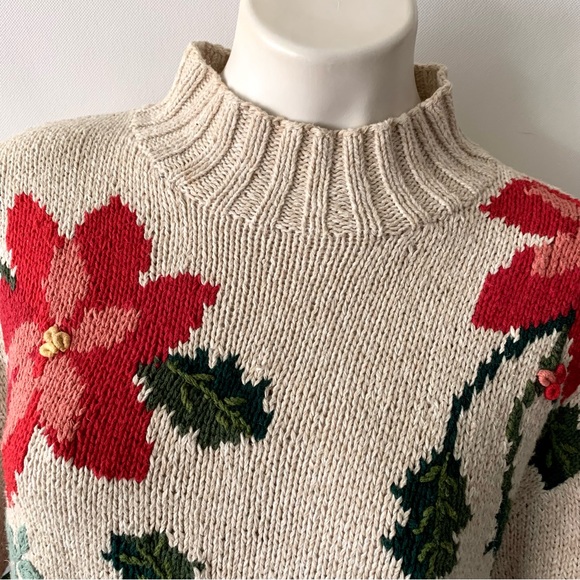 v i n t a g e :: Oversized Poinsettia Embroidered Christmas Sweater - Picture 11 of 12